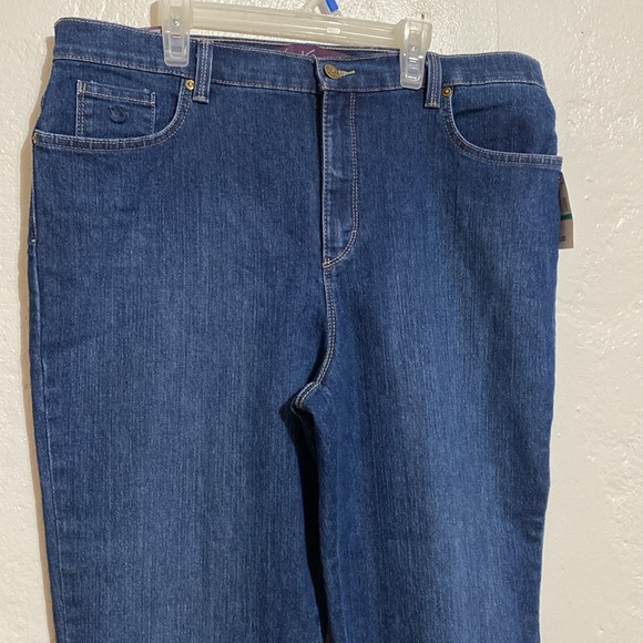 Gloria Vanderbilt Amanda Jeans 16P short - Picture 4 of 7